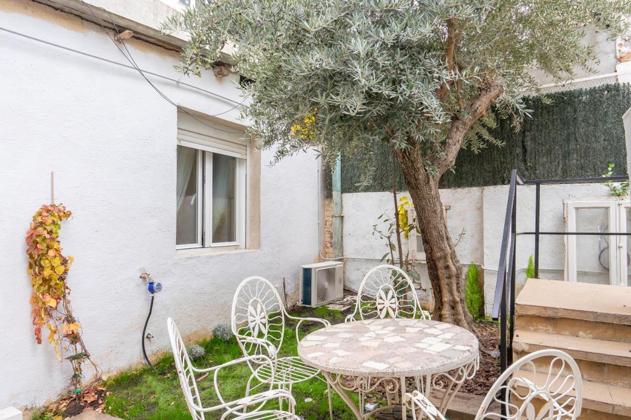 Independent Room Close To Ifema Y Aeropuertob Madrid Bagian luar foto